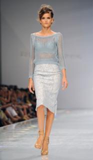 Izabel Goulart feet photo thumbnail