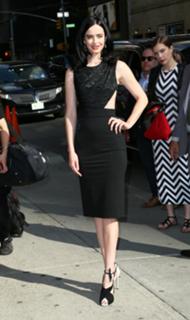 Krysten Ritter feet photo thumbnail