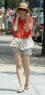 Maggie Gyllenhaal feet photo thumbnail