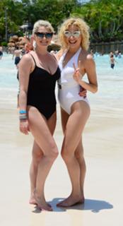 Pixie Lott feet photo thumbnail
