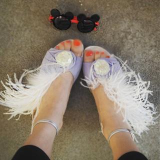 Pixie Lott feet photo thumbnail