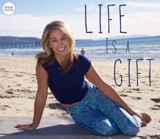 Denise Austin feet photo thumbnail