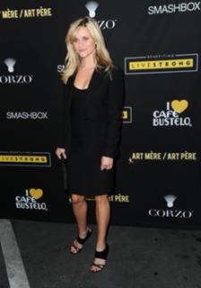 Reese Witherspoon feet photo thumbnail