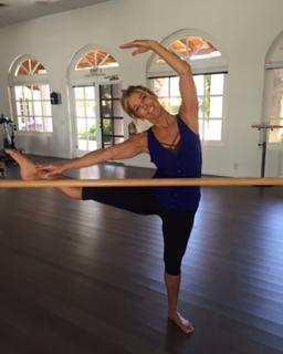Denise Austin feet photo thumbnail