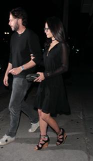 Jordana Brewster feet photo thumbnail