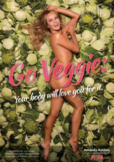 Amanda Holden feet photo thumbnail