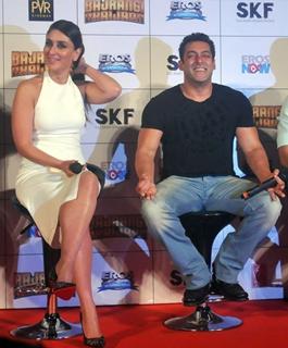 Kareena Kapoor feet photo thumbnail