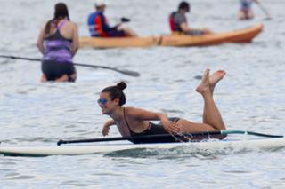 Lea Michele feet photo thumbnail