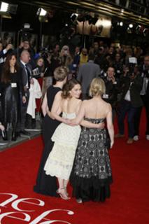 Emilia Clarke feet photo thumbnail