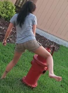 Brittney Smith feet photo thumbnail