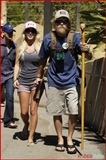 Heidi Montag feet photo thumbnail