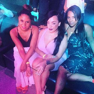 Angela Yee feet photo thumbnail