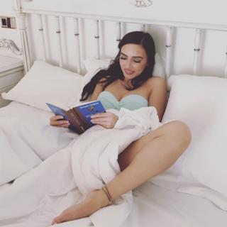 Olga Seryabkina feet photo thumbnail
