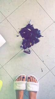 Valentina Vignali feet photo thumbnail