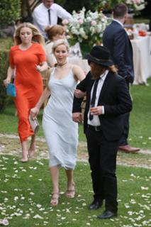 Jennifer Lawrence feet photo thumbnail