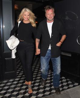 Christie Brinkley feet photo thumbnail