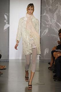 Karlie Kloss feet photo 1