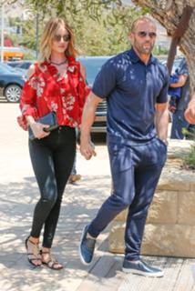 Rosie Huntington-Whiteley feet photo thumbnail