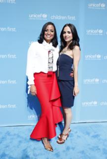 Eliza Dushku feet photo thumbnail