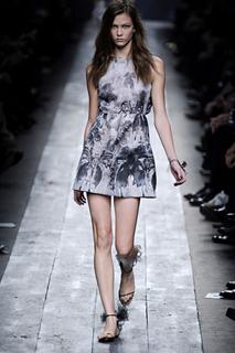 Karlie Kloss feet photo thumbnail