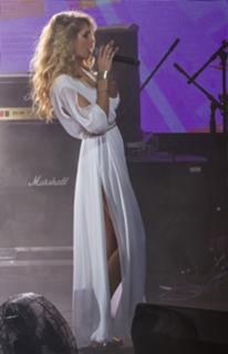 Vera Brezhneva feet photo thumbnail