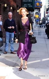 Uma Thurman feet photo thumbnail