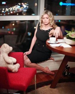 Vera Brezhneva feet photo thumbnail