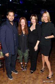 Uma Thurman feet photo thumbnail