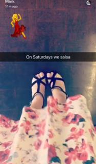 Minka Kelly feet photo thumbnail
