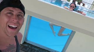 Brittney Smith feet photo thumbnail