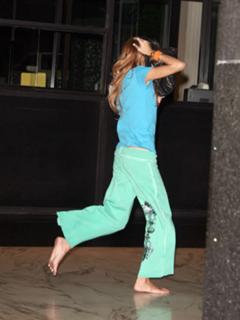 Nicole Richie feet photo thumbnail