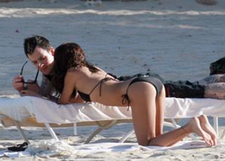 Nicole Richie feet photo thumbnail