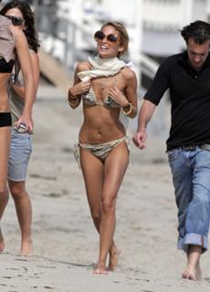 Nicole Richie feet photo thumbnail