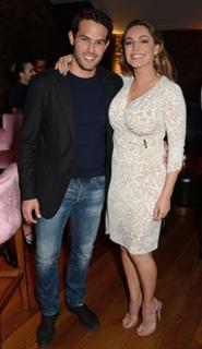 Kelly Brook feet photo thumbnail