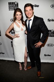 Anna Kendrick feet photo thumbnail