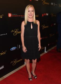 Angela Kinsey feet photo thumbnail