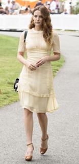 Riley Keough feet photo thumbnail