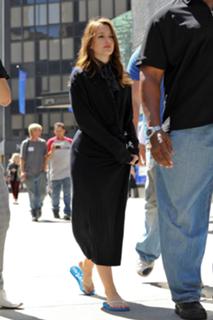 Leighton Meester feet photo thumbnail