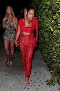 Christina Milian feet photo thumbnail