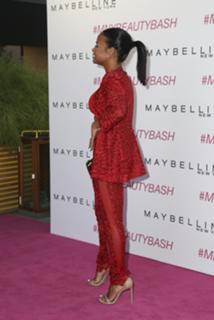 Christina Milian feet photo thumbnail