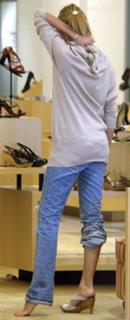 Cameron Diaz feet photo thumbnail
