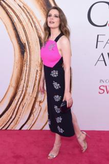 Gillian Jacobs feet photo thumbnail