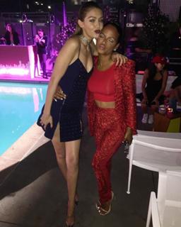 Christina Milian feet photo thumbnail