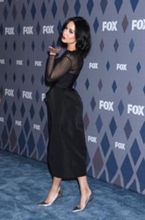 Vanessa Hudgens feet photo thumbnail