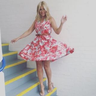 Holly Willoughby feet photo thumbnail