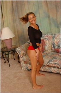 Christina Model feet photo thumbnail