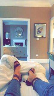 Rosie Huntington-Whiteley feet photo thumbnail