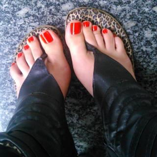 Isa Pes feet photo thumbnail