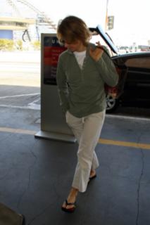 Jodie Foster feet photo thumbnail