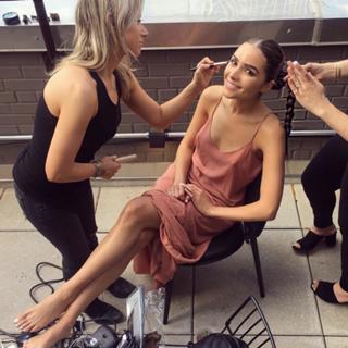 Olivia Culpo feet photo thumbnail